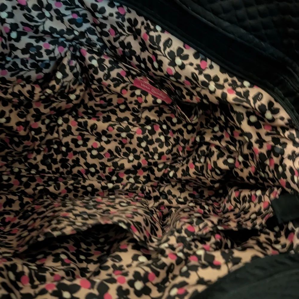 Black Quilted Tote Bag Vera Bradley Tote - Picture 5 of 7